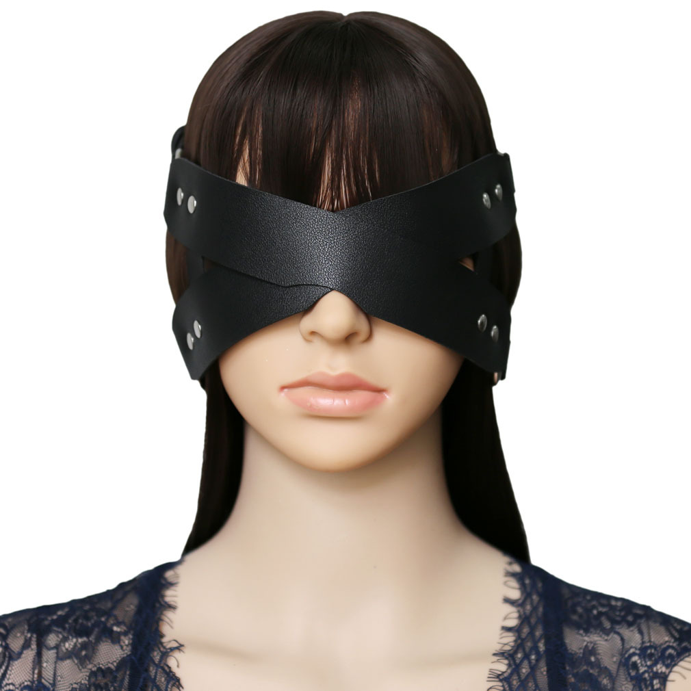 لعب الأدوار الشرير شخصية بسيطة - مراجعة Party Games Crossplay وسعره